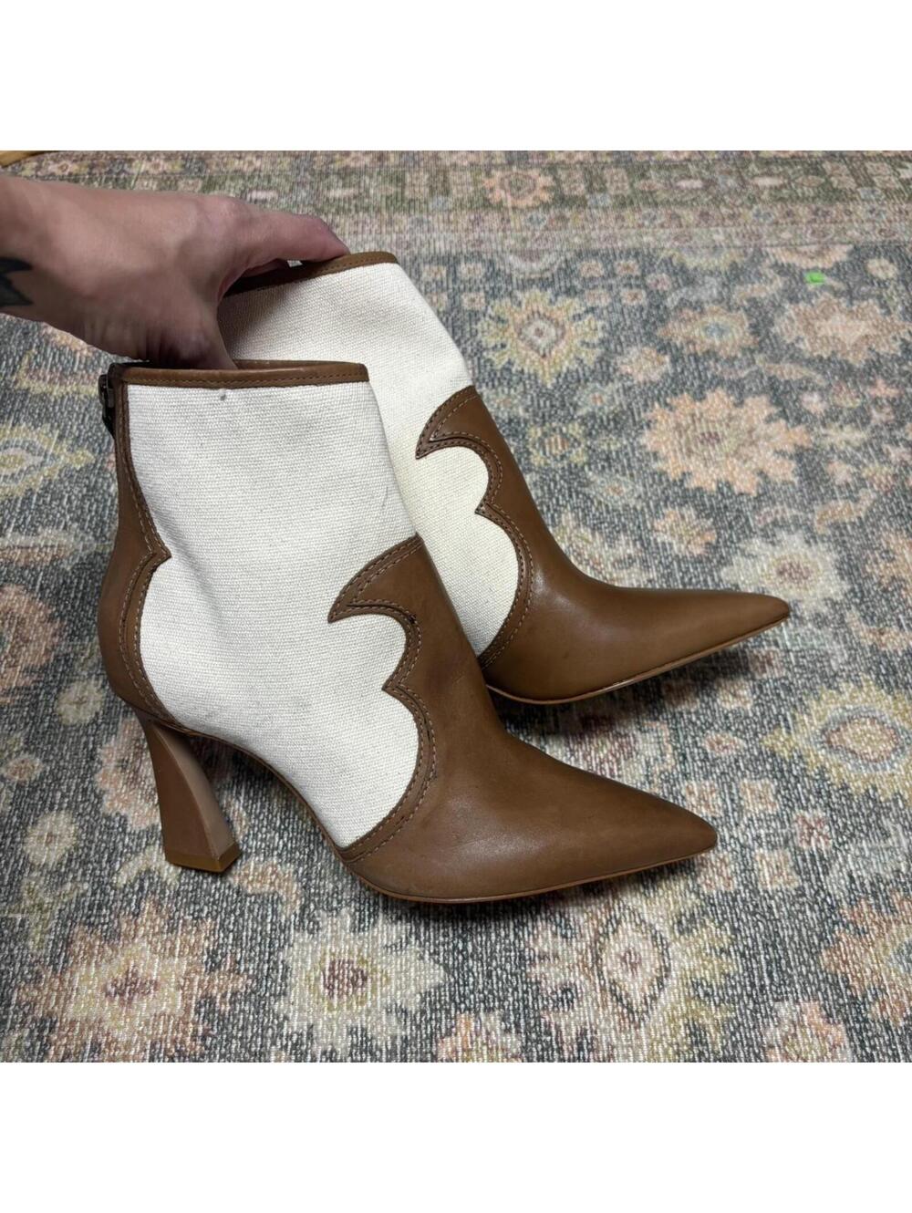 Schutz Edwiges Boot in Wood & Egg Shell - Picture 2 of 7